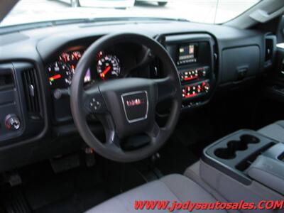 2015 GMC Sierra 1500  4x4, 5.3 L V-8,  4dr Double Cab 6.5 ft. SB - Photo 2 - North Platte, NE 69101