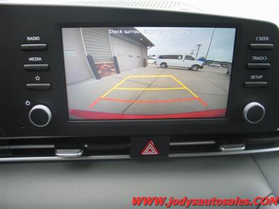 2021 Hyundai ELANTRA SE  SE, FWD, HYBRID, 40 MPG - Photo 17 - North Platte, NE 69101