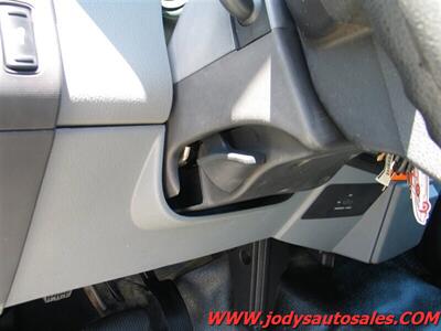 2013 Ford F-250 XL, MAINT UTILITY XL, MAINT UTILITY BOX, 4X2, 40,000 LOW MILES - Photo 6 - North Platte, NE 69101