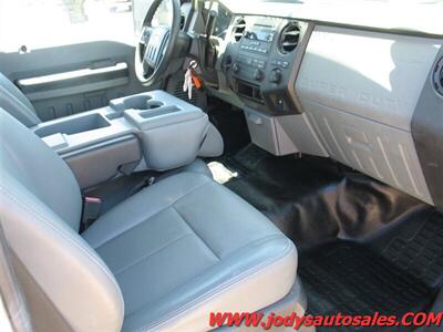 2013 Ford F-250 XL, MAINT UTILITY XL, MAINT UTILITY BOX, 4X2, 40,000 LOW MILES - Photo 17 - North Platte, NE 69101