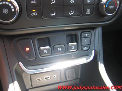 2020 GMC Terrain SLE  SLE, 4X4, 1.5L Turbo I4, LOW 50,000 MILES - Photo 18 - North Platte, NE 69101