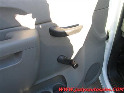 2011 Chevrolet Silverado 2500 W/T, 6.0 V-8, 4X4, LOW 86,000 MILES - Photo 3 - North Platte, NE 69101