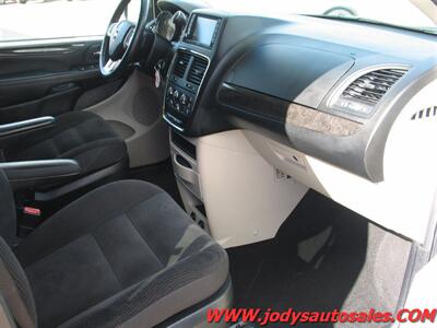 2017 Dodge Grand Caravan  SE, FWD, DVD, STOW & GO, 3.6 L V-6, LOW 65,000 MILES - Photo 20 - North Platte, NE 69101
