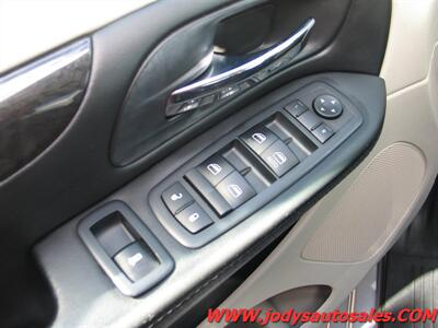 2017 Dodge Grand Caravan  SE, FWD, DVD, STOW & GO, 3.6 L V-6, LOW 65,000 MILES - Photo 3 - North Platte, NE 69101