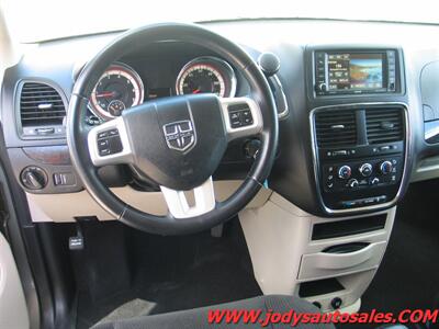 2017 Dodge Grand Caravan  SE, FWD, DVD, STOW & GO, 3.6 L V-6, LOW 65,000 MILES - Photo 4 - North Platte, NE 69101