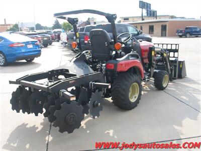 2024 Yanmar SA223BI-L Sub-Compact, 4WD, Pallet Forks, 3-point hitch rear disc, front bucket - Photo 26 - North Platte, NE 69101