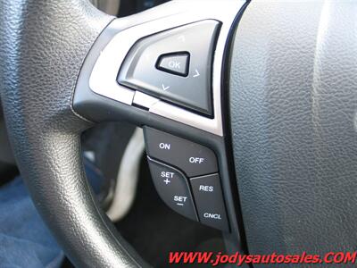 2018 Ford Fusion Hybrid SE  SE, GAS/HYBRID, 40 MPG, LOW, LOW 40,000 MILES - Photo 12 - North Platte, NE 69101