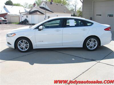 2018 Ford Fusion Hybrid SE  SE, GAS/HYBRID, 40 MPG, LOW, LOW 40,000 MILES - Photo 28 - North Platte, NE 69101