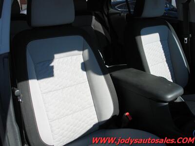 2020 Chevrolet Equinox LS, AWD, 1.5L Turbo I4 - Photo 17 - North Platte, NE 69101