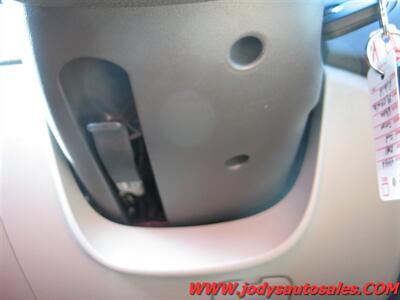 2011 Ford Fusion Hybrid   - Photo 6 - North Platte, NE 69101
