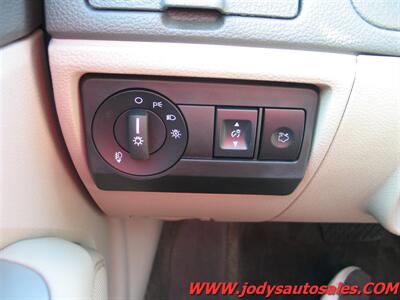 2011 Ford Fusion Hybrid   - Photo 5 - North Platte, NE 69101