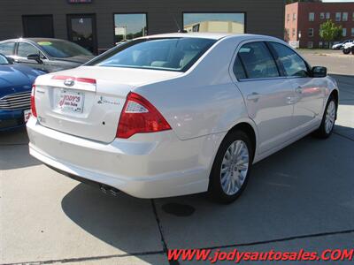 2011 Ford Fusion Hybrid   - Photo 26 - North Platte, NE 69101
