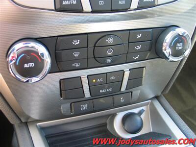 2011 Ford Fusion Hybrid   - Photo 12 - North Platte, NE 69101