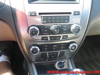 2011 Ford Fusion Hybrid   - Photo 13 - North Platte, NE 69101