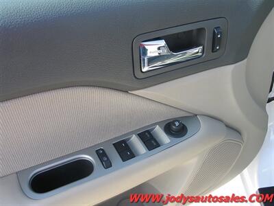 2011 Ford Fusion Hybrid   - Photo 3 - North Platte, NE 69101