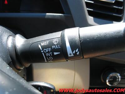 2012 Honda Civic EX-L w/Navi EX-L, HEATED LEATHER, SUNROOF, XM RADIO - Photo 12 - North Platte, NE 69101