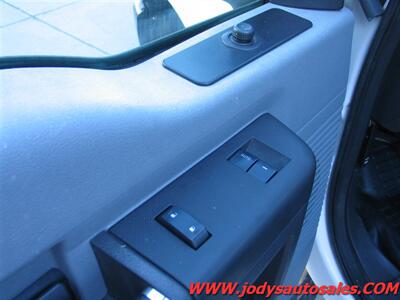 2012 Ford F-250 XL, Reg Cab 8' Bed, 4X4, 6.2L Flex Fuel V - Photo 3 - North Platte, NE 69101