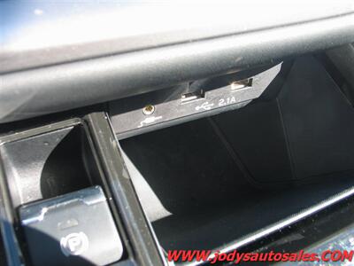 2022 Subaru Outback  Premium, AWD, HEATED SEATS, XM RADIO - Photo 17 - North Platte, NE 69101