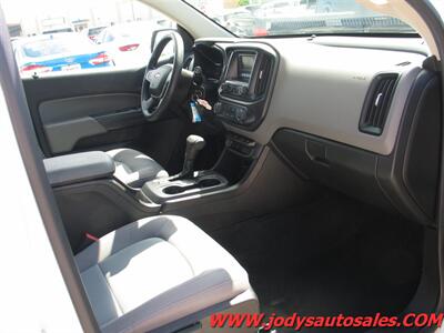 2016 Chevrolet Colorado 4DR., 4X4, CREW CAB, LOW 30,000 MILES - Photo 22 - North Platte, NE 69101