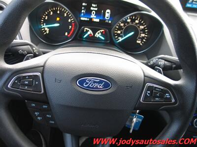 2017 Ford Escape SE SE, AWD, EcoBoost 1.5L Turbo I4 - Photo 13 - North Platte, NE 69101
