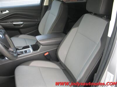 2017 Ford Escape SE SE, AWD, EcoBoost 1.5L Turbo I4 - Photo 5 - North Platte, NE 69101