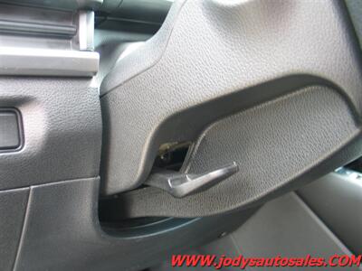 2025 Kia Telluride S  HEATED, SEATS, 3RD ROW SEATING, SUNROOF - Photo 10 - North Platte, NE 69101