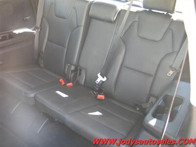 2025 Kia Telluride S HEATED, SEATS, 3RD ROW SEATING, SUNROOF - Photo 34 - North Platte, NE 69101