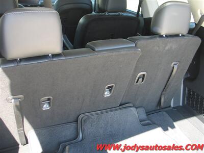 2025 Kia Telluride S HEATED, SEATS, 3RD ROW SEATING, SUNROOF - Photo 38 - North Platte, NE 69101