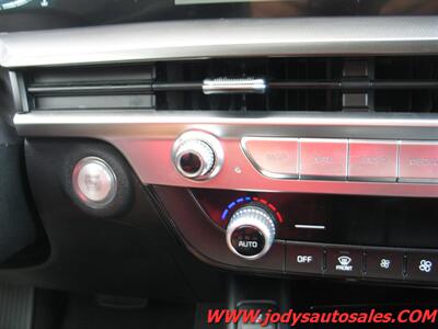 2025 Kia Telluride S  HEATED, SEATS, 3RD ROW SEATING, SUNROOF - Photo 21 - North Platte, NE 69101