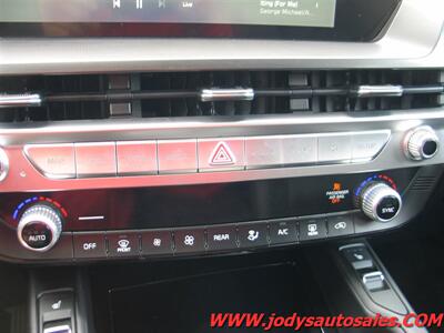 2025 Kia Telluride S  HEATED, SEATS, 3RD ROW SEATING, SUNROOF - Photo 22 - North Platte, NE 69101