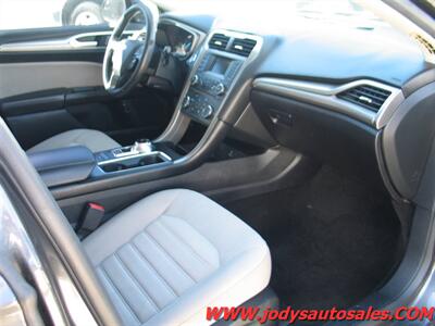 2018 Ford Fusion Hybrid S  S, HYBRID, BLUETOOOTH, 40 MPG - Photo 22 - North Platte, NE 69101