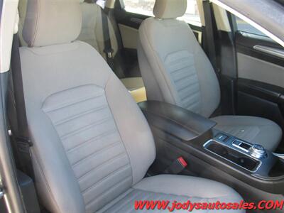 2018 Ford Fusion Hybrid S  S, HYBRID, BLUETOOOTH, 40 MPG - Photo 23 - North Platte, NE 69101