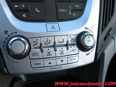 2017 Chevrolet Equinox LS, AWD, LOW LOW 40,000 MILES  LS, AWD, LOW LOW 40,000 MILES - Photo 16 - North Platte, NE 69101