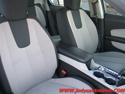 2017 Chevrolet Equinox LS  LS, AWD, LOW LOW 40,000 MILES - Photo 22 - North Platte, NE 69101