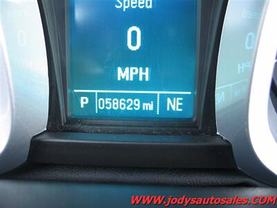 2017 Chevrolet Equinox LS  LS, AWD, LOW LOW 40,000 MILES - Photo 10 - North Platte, NE 69101