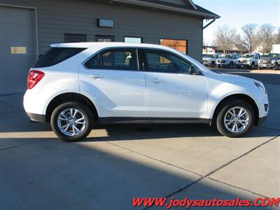 2017 Chevrolet Equinox LS, AWD, LOW LOW 40,000 MILES  LS, AWD, LOW LOW 40,000 MILES - Photo 29 - North Platte, NE 69101