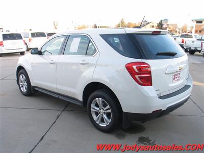 2017 Chevrolet Equinox LS  LS, AWD, LOW LOW 40,000 MILES - Photo 28 - North Platte, NE 69101