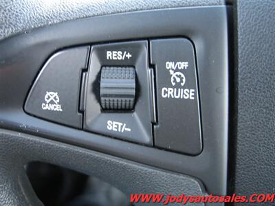 2017 Chevrolet Equinox LS  LS, AWD, LOW LOW 40,000 MILES - Photo 11 - North Platte, NE 69101