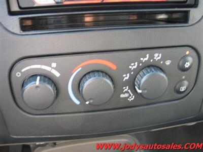 2001 Dodge Dakota  SLT, Crew Cab, 4x4, - Photo 16 - North Platte, NE 69101