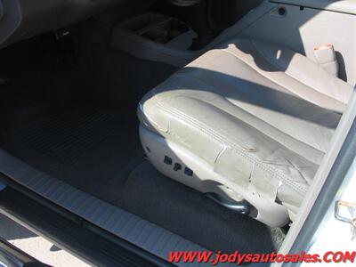 2001 Dodge Dakota  SLT, Crew Cab, 4x4, - Photo 4 - North Platte, NE 69101