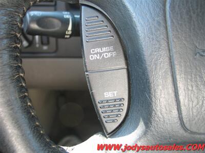 2001 Dodge Dakota  SLT, Crew Cab, 4x4, - Photo 10 - North Platte, NE 69101