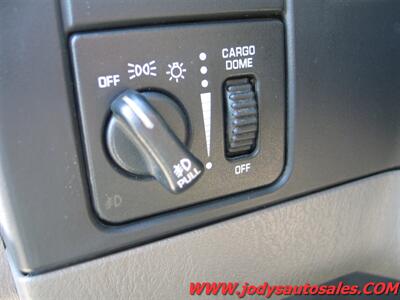 2001 Dodge Dakota  SLT, Crew Cab, 4x4, - Photo 7 - North Platte, NE 69101