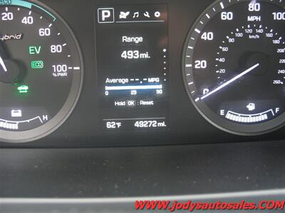 2016 Hyundai SONATA Hybrid SE  SE, HYBRID, LOW, LOW 49,000 MILES - Photo 12 - North Platte, NE 69101