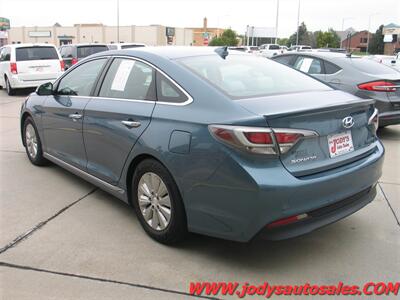 2016 Hyundai SONATA Hybrid SE  SE, HYBRID, LOW, LOW 49,000 MILES - Photo 27 - North Platte, NE 69101