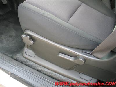 2012 GMC Sierra 3500 FLAT BED 8'  3500, W/T, 4X4, Flat Bed 8', LOW LOW 50,000 MILES - Photo 4 - North Platte, NE 69101