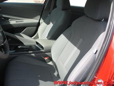 2021 Hyundai ELANTRA SE SE FWD, 41 MPG - Photo 3 - North Platte, NE 69101