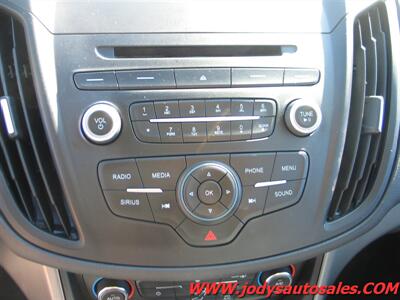 2017 Ford C-MAX Hybrid SE  SE, GAS/HYBRID, 40 MPG, LOW, LOW 42,000 MILES - Photo 21 - North Platte, NE 69101