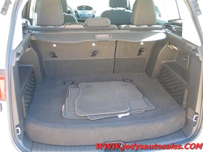 2017 Ford C-MAX Hybrid SE  SE, GAS/HYBRID, 40 MPG, LOW, LOW 42,000 MILES - Photo 28 - North Platte, NE 69101