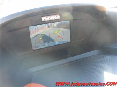 2017 Ford C-MAX Hybrid SE  SE, GAS/HYBRID, 40 MPG, LOW, LOW 42,000 MILES - Photo 19 - North Platte, NE 69101