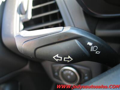 2017 Ford C-MAX Hybrid SE  SE, GAS/HYBRID, 40 MPG, LOW, LOW 42,000 MILES - Photo 11 - North Platte, NE 69101